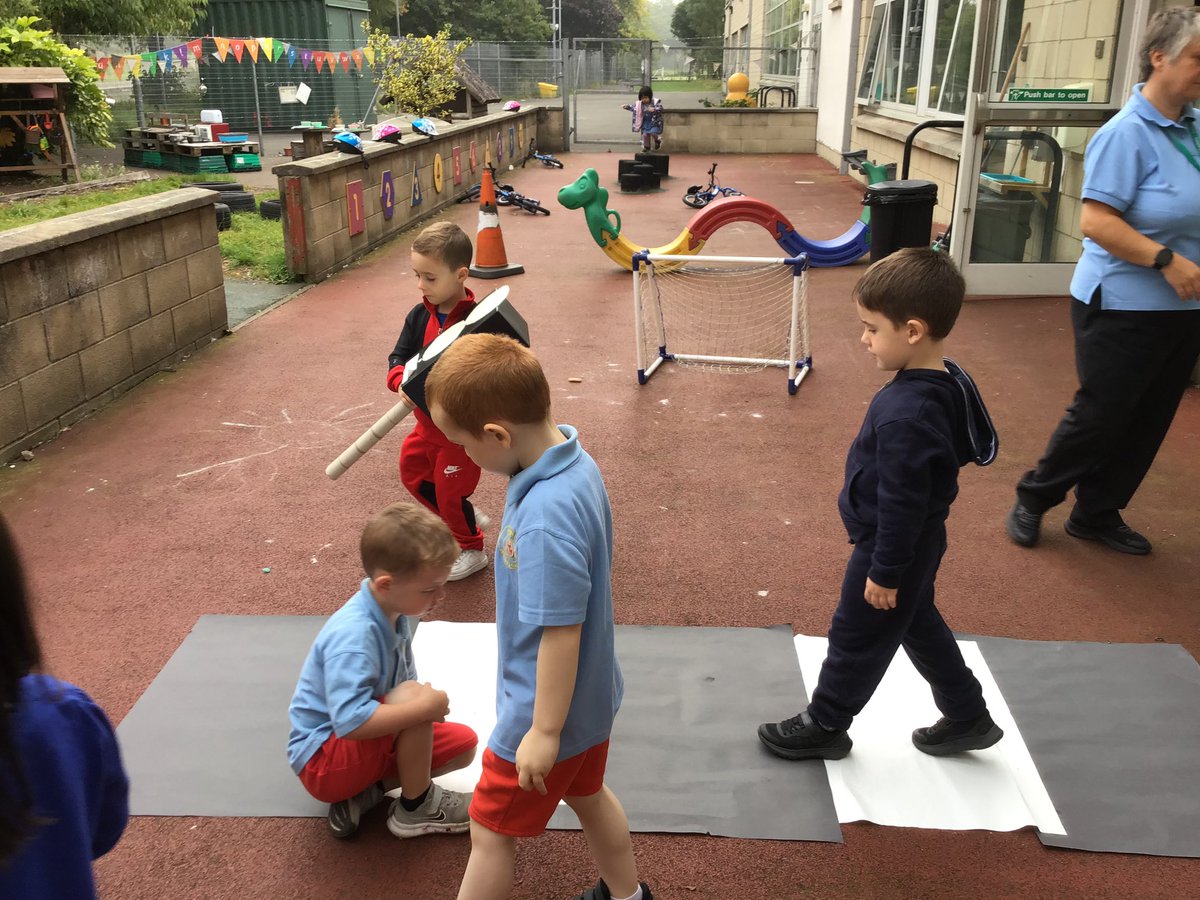 ElccPark's tweet photo. The children enjoyed making their own zebra crossing today #crosstheroad #mustardstyle @HaghillTeam https://t.co/3r1aD1bcMl