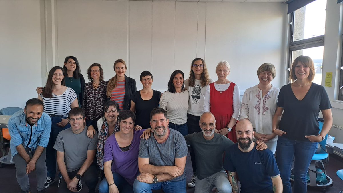 darioluisbaneg1's tweet photo. Big time with the Basque Country teachers who have started their #pluriliteracies journey at @MorayHouse 2 amazing weeks!! @begoit https://t.co/NnRwOGEqG8