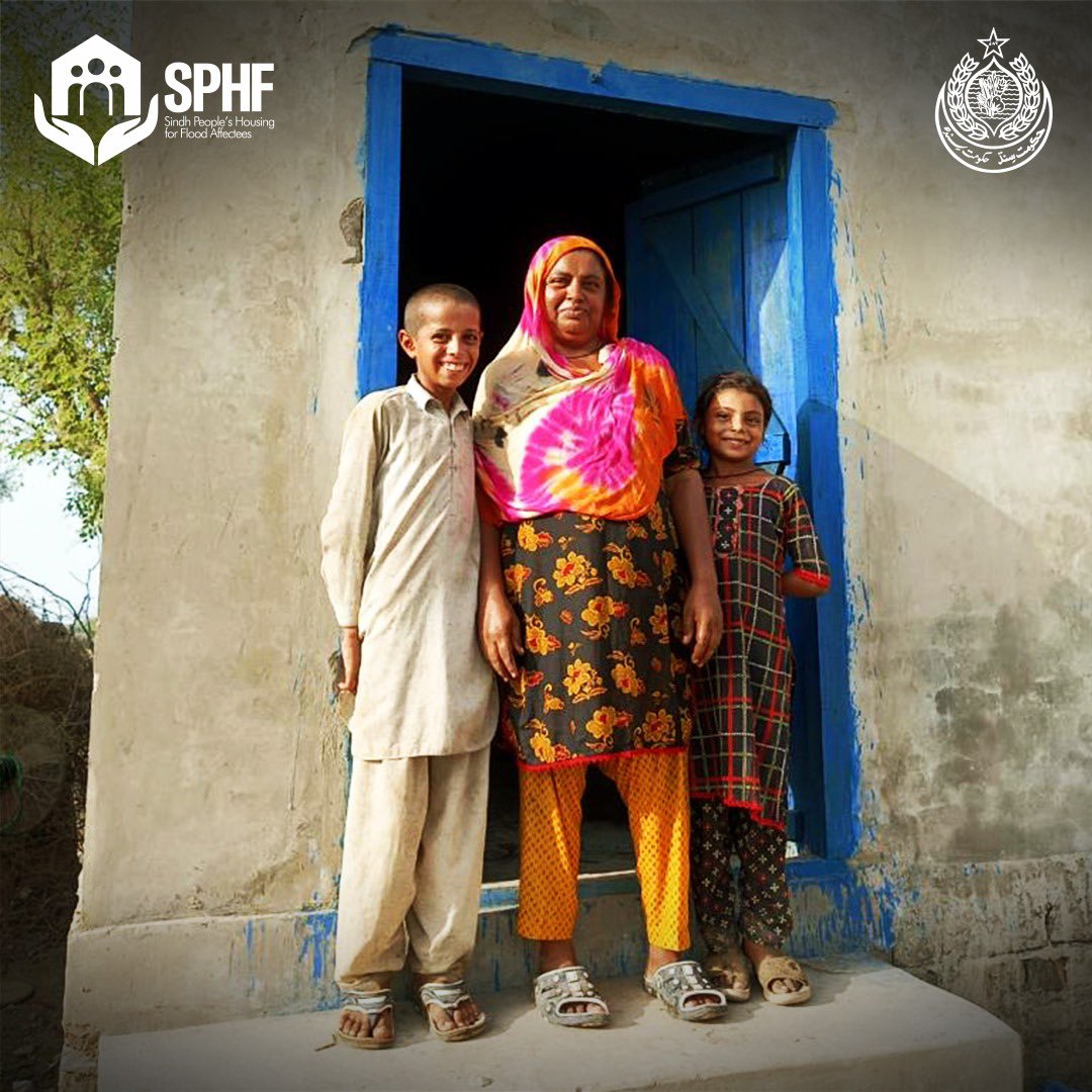 SphfOfficial's tweet photo. Joyous moments in Kambar Shahdad Kot as homes ravaged by the 2022 floods are rebuilt, bringing more smiles.

#SindhPeoplesHousing https://t.co/nKxW9TB1SK