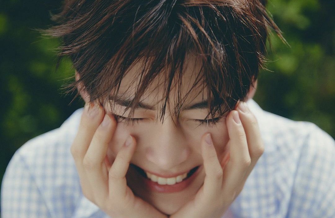 He has a heart of a gold, a selfless person who put others first before himself. The most kind-hearted person who has a lot of love to give. Please send our Hanbin a lot of love too because it is what he deserves ❤️🙏🏻

#내사랑은내가지킨다
#WELOVESUNGHANBIN
#SUNGHANBIN