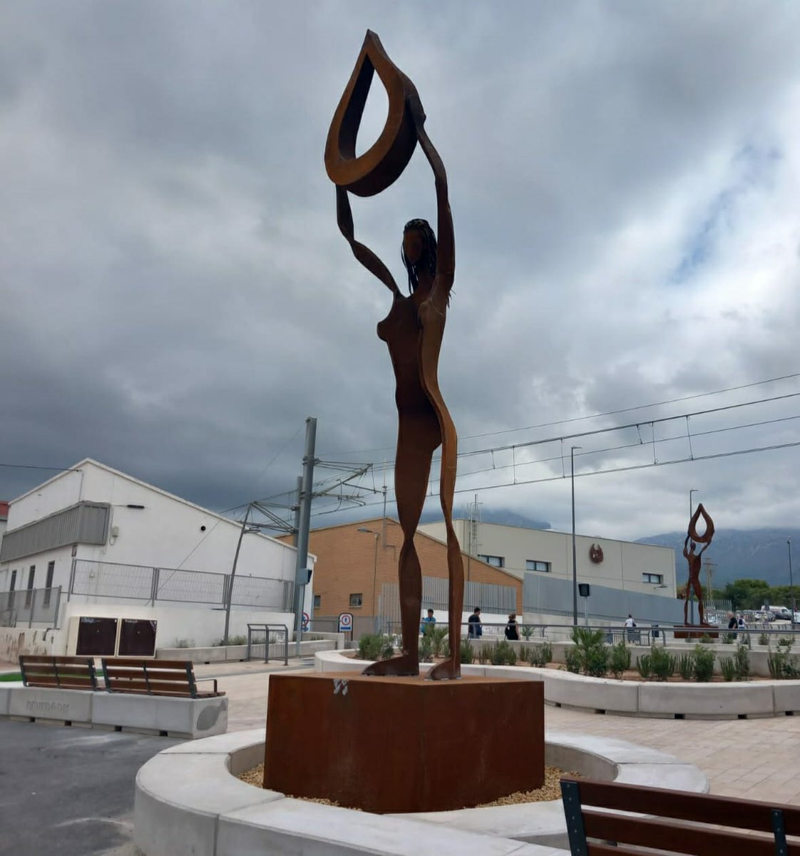 🏗 Urbanització de la zona afectada per les obres del pas inferior de l'avinguda de Beniardà a Benidorm

🗿 Amb la instal·lació de les escultures de Toni Marí, els treballs entren en la seua última fase

💶 6,3 M€

<a href="/GVAMediAmbient/">M.Ambient Infraestructures Territori i Recuperació</a> 📌 <a href="/BenidormAyto/">Benidorm</a>

📋 breu.gva.es/b/2ONHbfnYyB