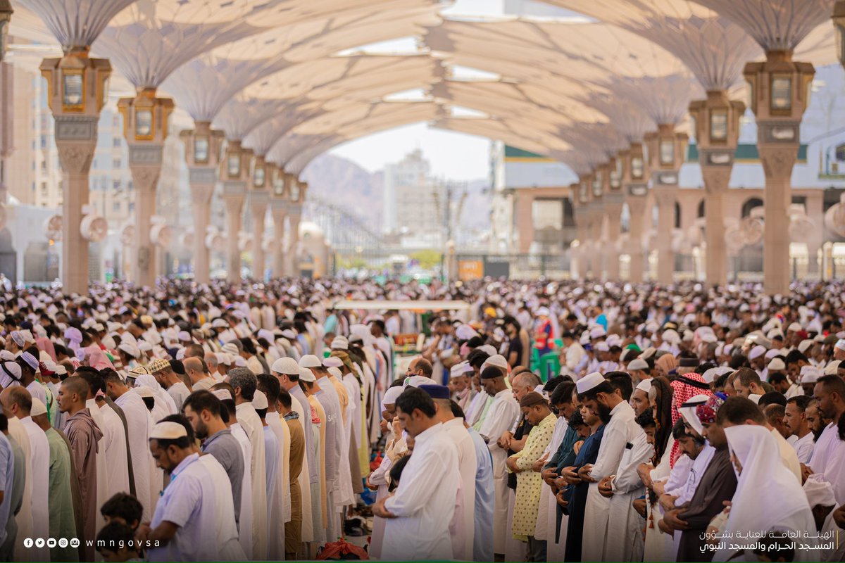 wmngovsa's tweet photo. الشيخ د. عبدالله البعي��ان في #خطبة_الجمعة: إن ما يندى له الجبين، ويتفطر له القلب، ما يُرى ويُسمع من تقاطع وهجر بين أفراد الأسرة الواحدة.

#المسجد_النبوي 

للمزيد : 

https://t.co/MKr89JsFOi
__ https://t.co/8haCeyirpJ