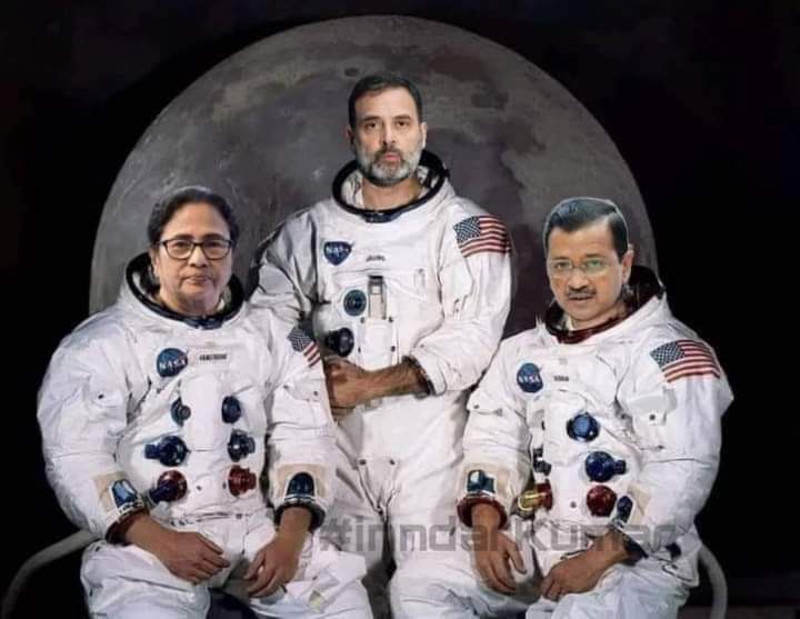 AJJUBHAI2196's tweet photo. 🔰
चन्द्रयान की सफलता को लेकर मोदी जी के किये दावों की जांच करने विपक्ष का तीन सदस्यों का डेलिगेशन चांद पर जाएगा

😃😃😃 https://t.co/YTsA9UVBtg