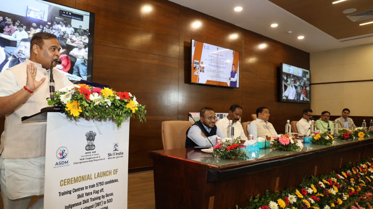 jayanta_malla's tweet photo. A historic day as we attend the Ceremonial Launch of:
•Training Centres to train 5750 nos. Of candidates
 •Skill Yatra Flag Off
•Indigenous Skill Training by Gurus
• Release of stipend to 500 Trainers under JJM-ASDM
•Training Center of Schwing Stetter by Hon'ble CM Dr. Himanta Biswa Sarma, today. Skill training has already incorporated many initiatives under the guidance of HCM sir and we are hopeful to achieve new heights to live up the aspirations of the youth of the state and to enrich them with quality skill training for better livelihood opportunities in the days to come. 

The event witnessed virtual participation from 61 Training Centers across Assam. Public representatives, District Administration Officials, and prospective students of Skill Training Programs under ASDM also gathered to exchange thoughts and ideas about this new initiative.

Hon'ble MPs, MLAs, Public representatives, and other officials were also present virtually at today's event.

@himantabiswa
@CMOfficeAssam 
@northeastskillcentre
@MSDESkillIndia 

📍 Janata Bhawan, Guwahati.