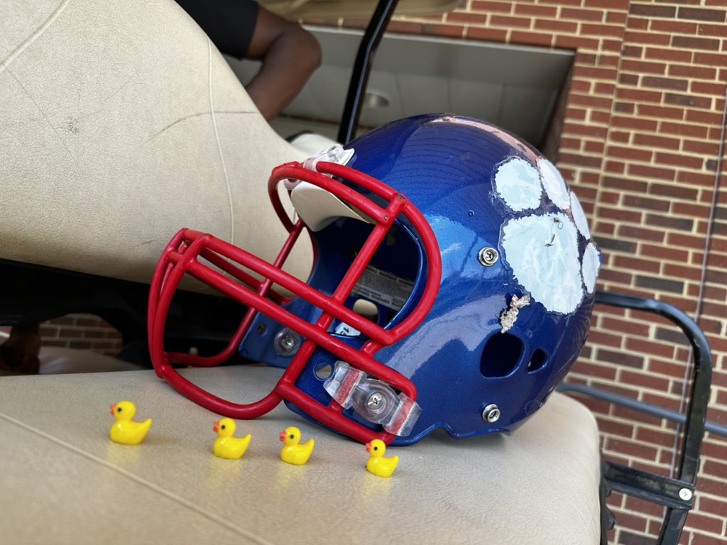 Herm Ducks <a href="/Coach_P_Herm_U/">Timothy Jean-Pierre 🇭🇹</a>