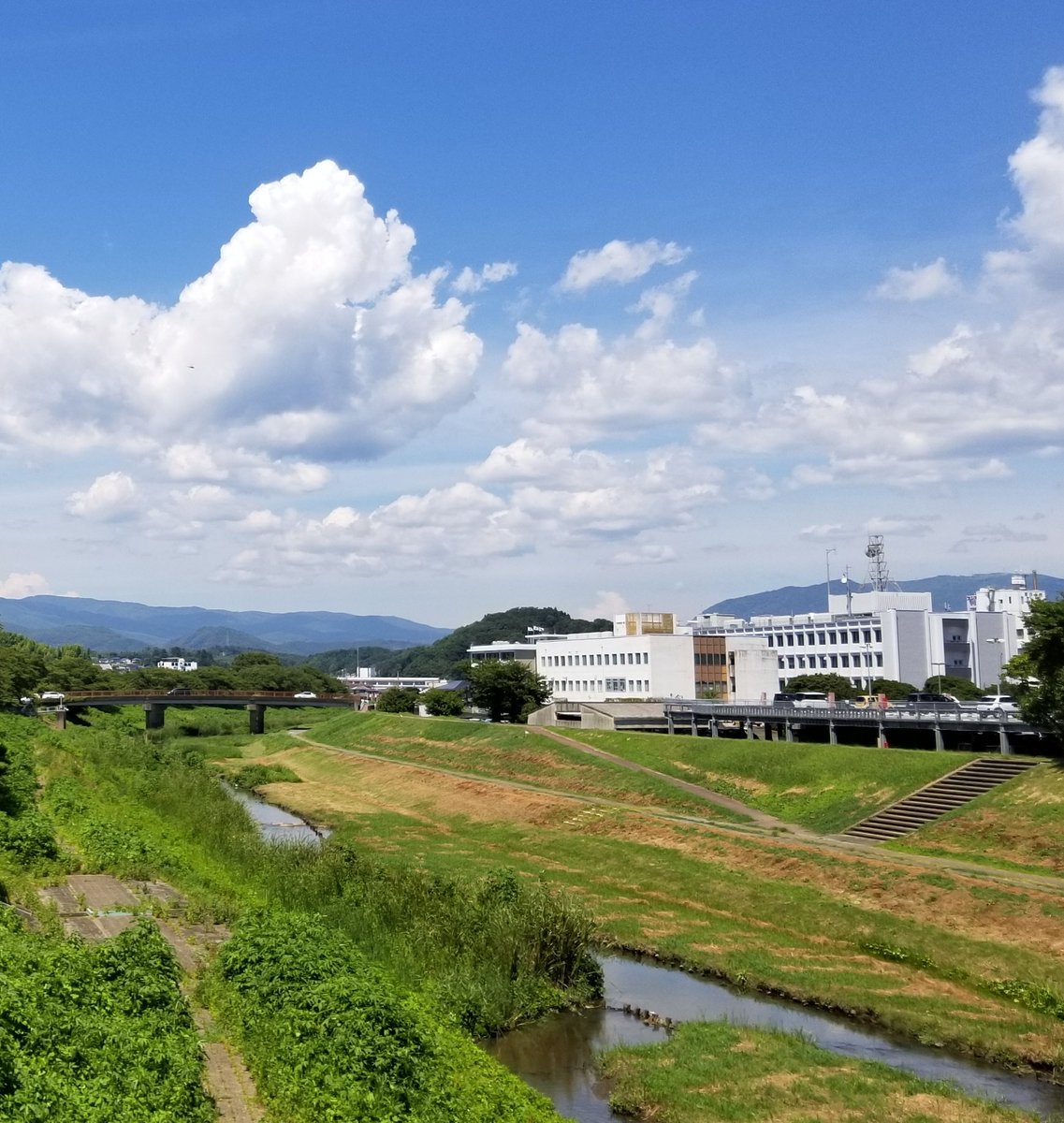ohiras's tweet photo. 普段はこうなのに今は溢れそうになっているそうだ。
#新川 https://t.co/bE45A3UTcH