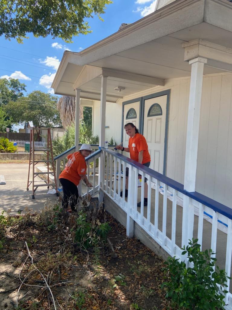 Christina Samson tweet media