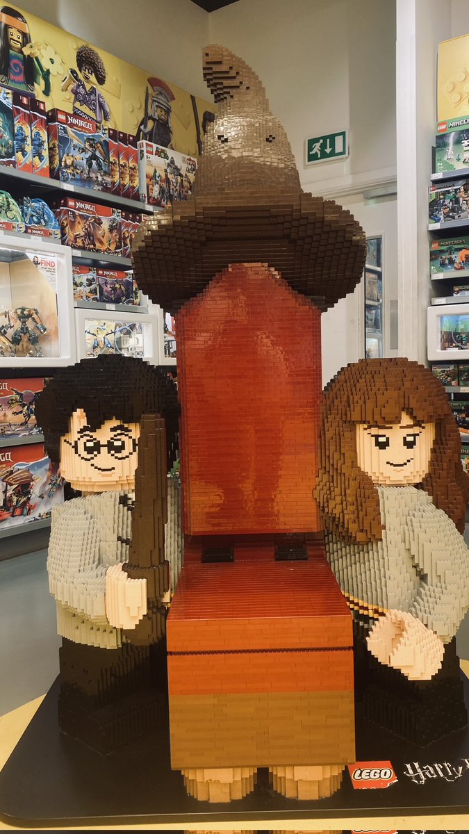 dewlanna's tweet photo. Maar #brickpics via DM sturen mag altijd!
Zoals deze vanuit Glasgow! https://t.co/CcU1iAjITM