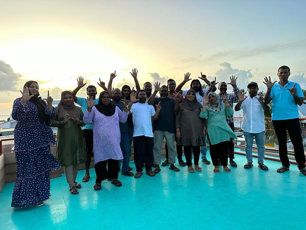 AliSajidMV's tweet photo. ގއ. ވިލިނގިލި 🩵

@TheDemocratsMV @ilyas_labeeb 
@Shueib_Anys @HathimMH
@RasheedRaudha

#Live 
#IlliAmr2023 
#WeTheDemocrats https://t.co/LEOnUo8ARp