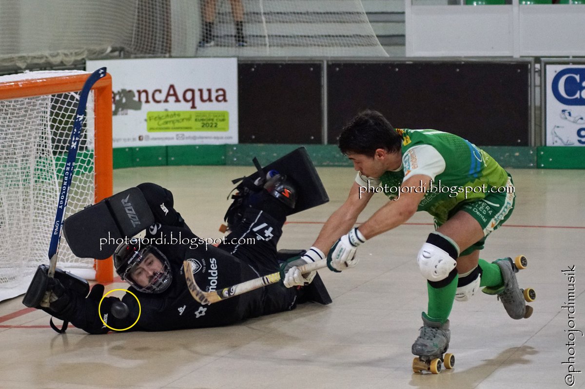 Photojordimusik's tweet photo. Fotos CP Calafell- UD Oliveirense WSE #champions #OKEuro #WSEChampionsLeague #Euroleague #WSERinkhockey #WSECL #WSECLMen #hoqueiempatins #hoqueipatins #hoquei #hockey #hockeypatines #rinkhockey #cpcalafell #calafell #udo #udoliveirense #hoqueipt #portugal https://t.co/MRnbVPWs7u https://t.co/OaCkDfsjZO