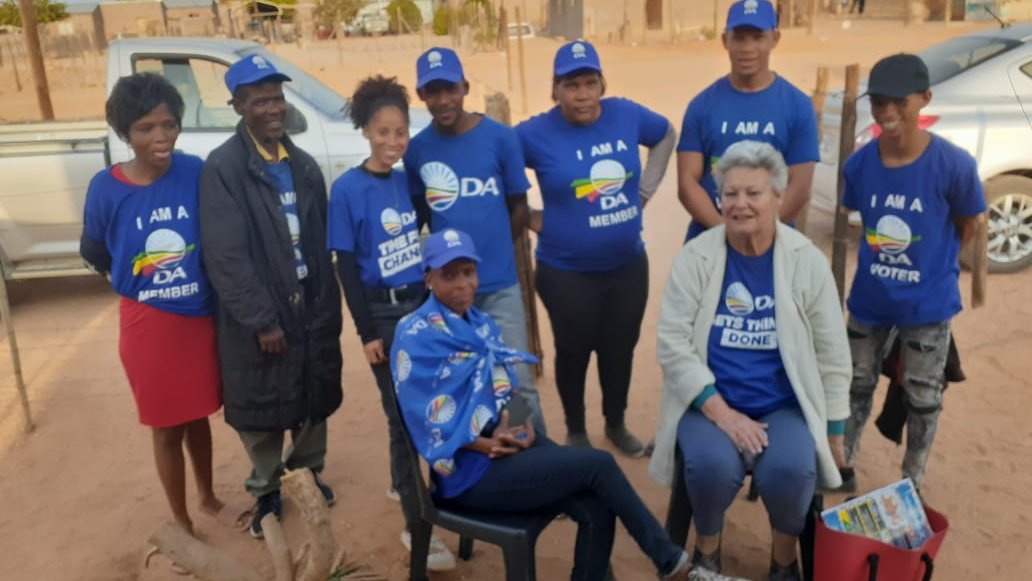 DA_NCape's tweet photo. Residents of Kai !Garib, Ward 3, have the opportunity to take back power from the ANC by voting DA at the upcoming by-election.

The DA has been encouraging voters to join the mission to rescue South Africa and to #VoteDA for a better future!

#MakingtheNCBlue https://t.co/0tyQ8MqGWn