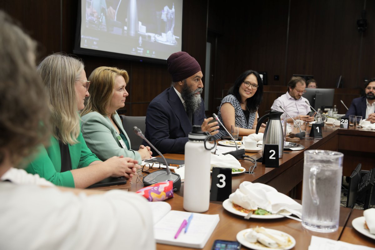 theJagmeetSingh's tweet photo. Great hearing from @CanadianLabour yesterday about all the issues workers are facing. From securing Pharmacare and anti-scab legislation to fighting for good jobs and higher wages, New Democrats have your back! https://t.co/7Hgjivko1g