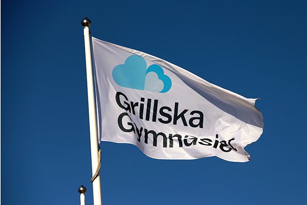Nästa vecka firar vi Grillska 10 år🥳 Det kommer att vara lite happenings och treats under veckan så håll utkik här på insta så att ni inte missar vad som händer😉💙 #grillska10år #jubileum #denlillaskolanmeddetstorahjärtat #grillskafamiljen