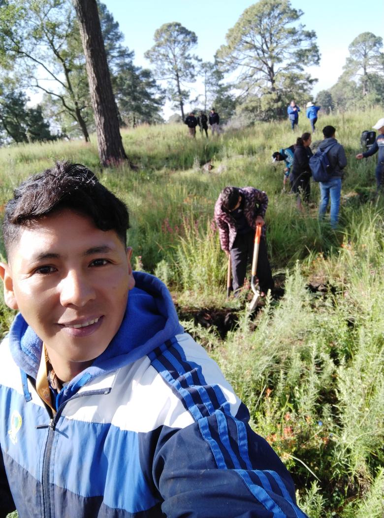 La foto de mi perfil es del 2010.. jaja chale perdón.