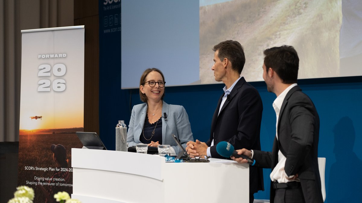SCOR_SE's tweet photo. During today's global townhall, CEO Thierry Léger presented #Forward2026, SCOR's new #strategicplan, to employees around the world. This is milestone for SCOR as our teams work to drive value creation and shape the reinsurer of tomorrow. Learn more here: https://t.co/jw0kmzbA9o https://t.co/ZL4QD4nlyB