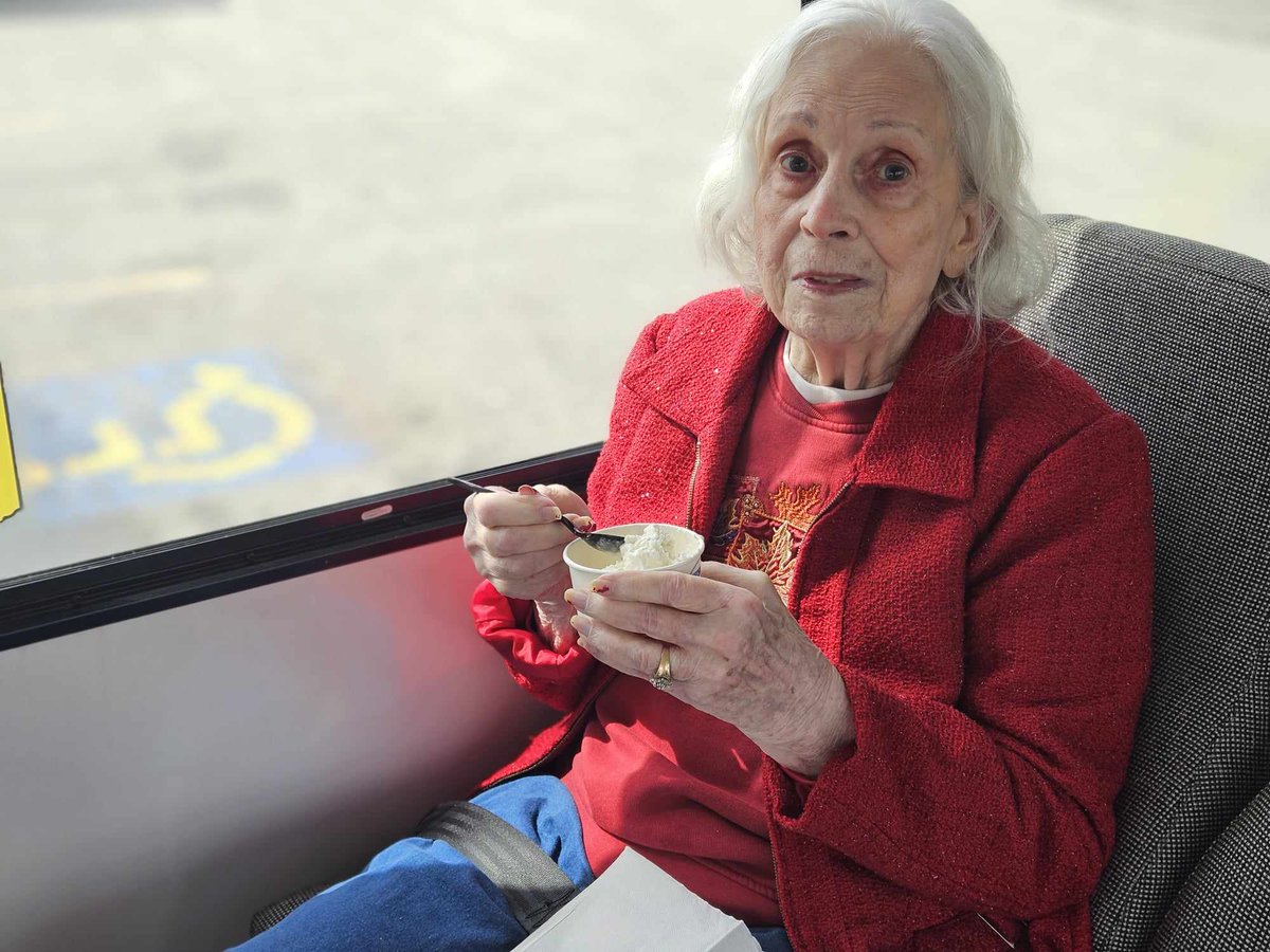 VillageGreenHC's tweet photo. There isn't much better than country drives and ice cream. It is a favorite for our BFF's and always puts a smile on our face.  😀 #BFF #VillageGreenSeniorLiving https://t.co/sY7oMz1Gz1