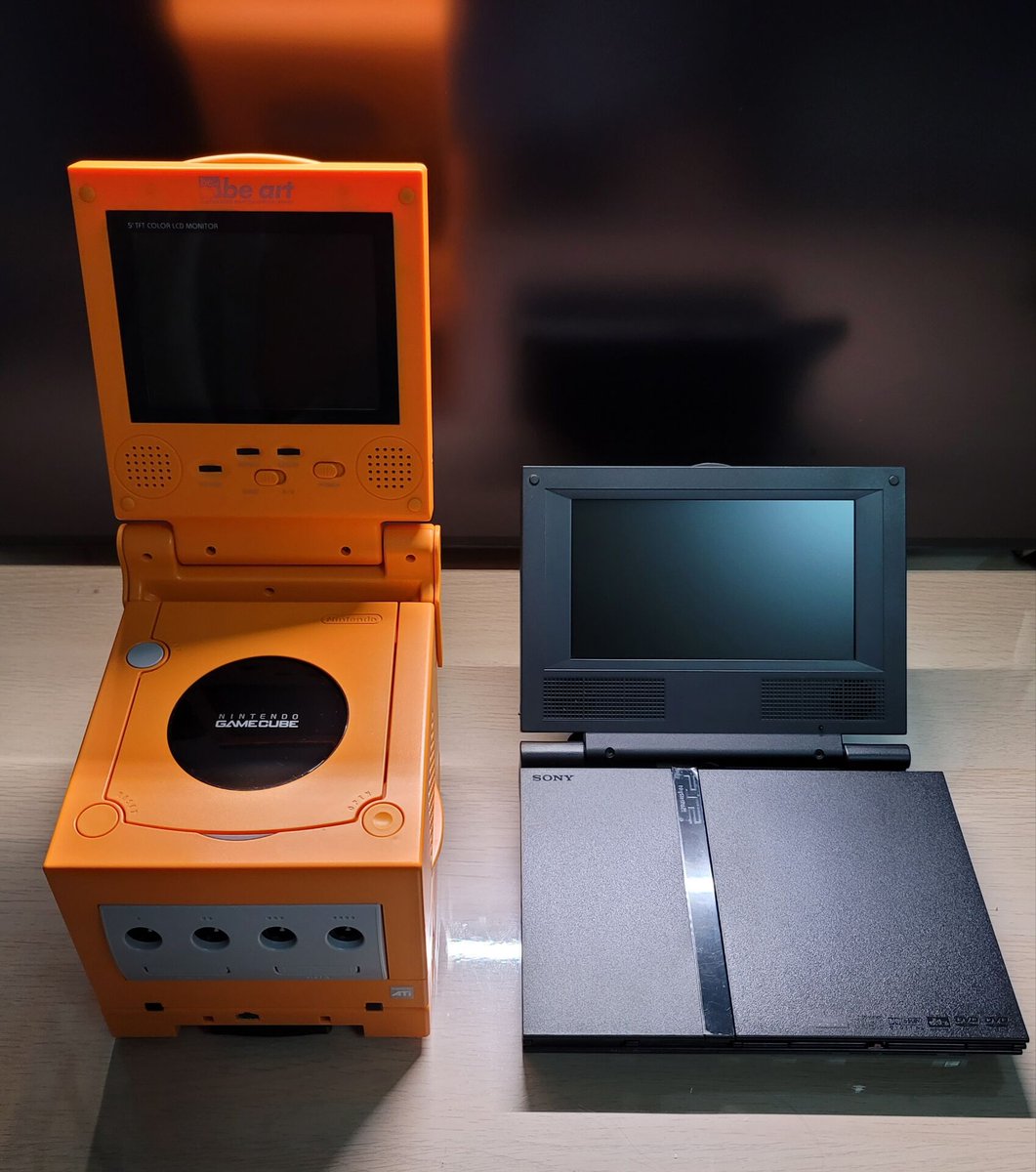 FreedomWing8's tweet photo. ＃Nintendo #GameCube #sony #PlayStation https://t.co/zB3XY0nNAH