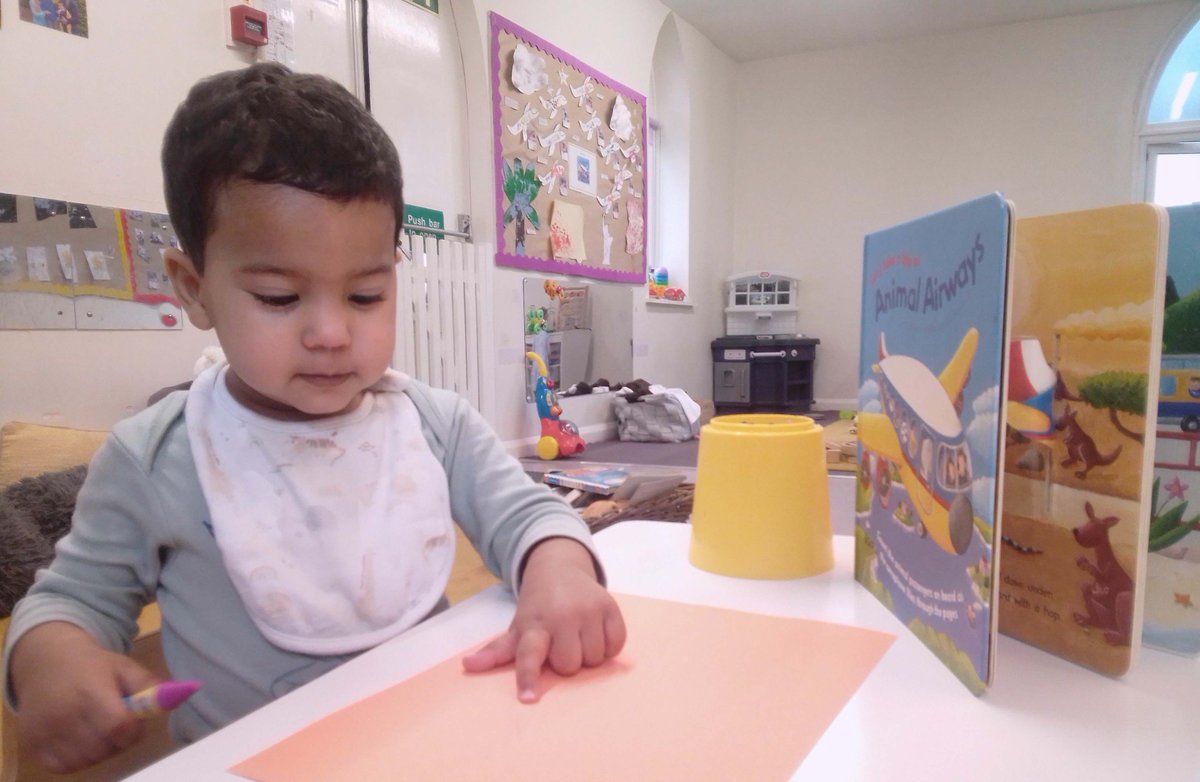 JancettGroup's tweet image. Our Jancett Park Lane children have been drawing the aeroplane from their Core book Animal Airways! #greatpictures #animalairways #corebook #earlyyears #jancettcommunityofnurseries #communicationfriendlyspaces