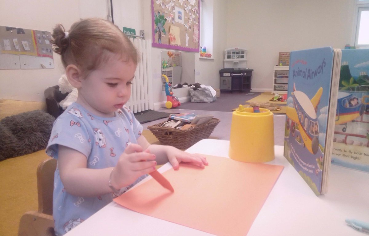 JancettGroup's tweet image. Our Jancett Park Lane children have been drawing the aeroplane from their Core book Animal Airways! #greatpictures #animalairways #corebook #earlyyears #jancettcommunityofnurseries #communicationfriendlyspaces