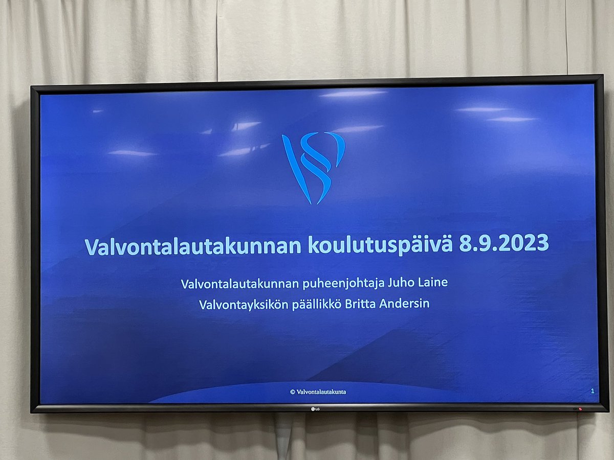 Hanna Räihä-Mäntyhar (@h_raiha) on Twitter photo <a href="/Valvontaltk/">Valvontalautakunta – Tillsynsnämnden</a> koulutuspäivässä erinomaista keskustelua sidosryhmien <a href="/HelsinginHO/">Helsingin hovioikeus</a>, <a href="/oikeuskansleri/">Oikeuskanslerinvirasto</a> ja oikeudenkäyntiavustajalautakunta kanssa asianajosalaisuudesta ja sen turvaamisesta valvontamenettelyssä. <a href="/Asianajajat/">Suomen Asianajajat</a> edustajina <a href="/EePeeUotila/">Eero-Pekka Uotila</a> ja <a href="/NikoJakobsson/">𝙽𝚒𝚔𝚘 𝙹𝚊𝚔𝚘𝚋𝚜𝚜𝚘𝚗</a> kanssa. <a href="/Valvontaltk/">Valvontalautakunta – Tillsynsnämnden</a> koulutuspäivässä erinomaista keskustelua sidosryhmien <a href="/HelsinginHO/">Helsingin hovioikeus</a>, <a href="/oikeuskansleri/">Oikeuskanslerinvirasto</a> ja oikeudenkäyntiavustajalautakunta kanssa asianajosalaisuudesta ja sen turvaamisesta valvontamenettelyssä. <a href="/Asianajajat/">Suomen Asianajajat</a> edustajina <a href="/EePeeUotila/">Eero-Pekka Uotila</a> ja <a href="/NikoJakobsson/">𝙽𝚒𝚔𝚘 𝙹𝚊𝚔𝚘𝚋𝚜𝚜𝚘𝚗</a> kanssa.