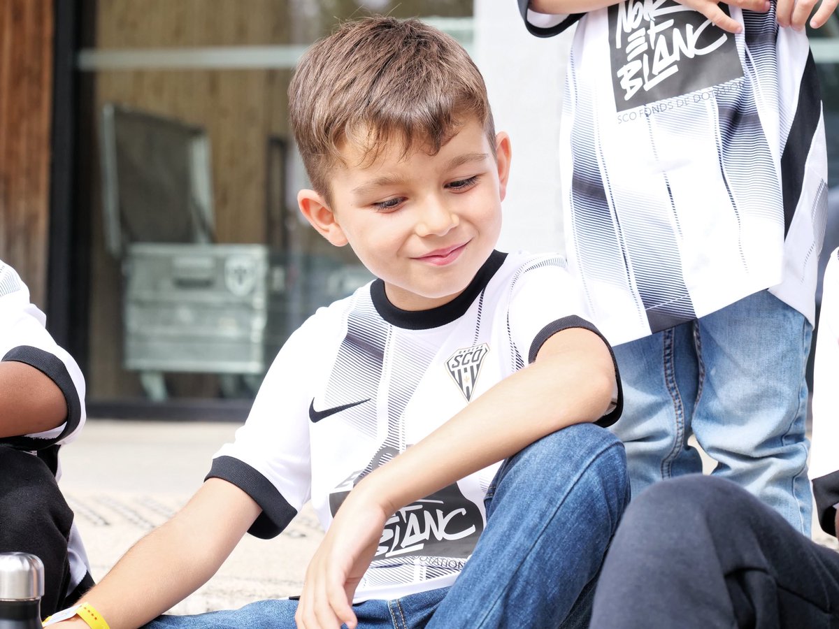 Pour la rentrée, il faut bien s’équiper 👕

Rendez-vous dans vos boutiques Angers SCO (Atoll et Centre-ville) et sur notre boutique en ligne 👉🏼 vu.fr/bvlz