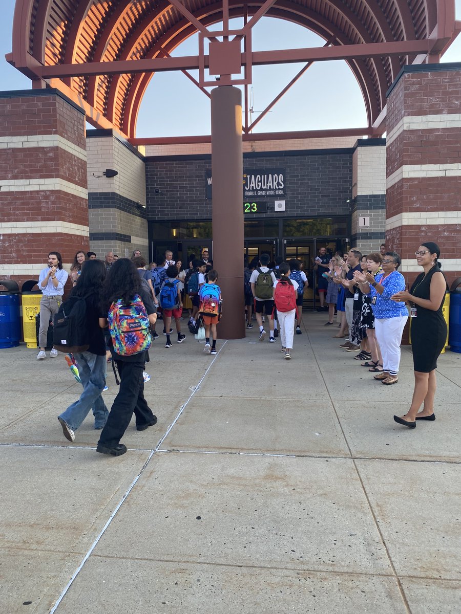 Thomas Grover Middle School tweet media