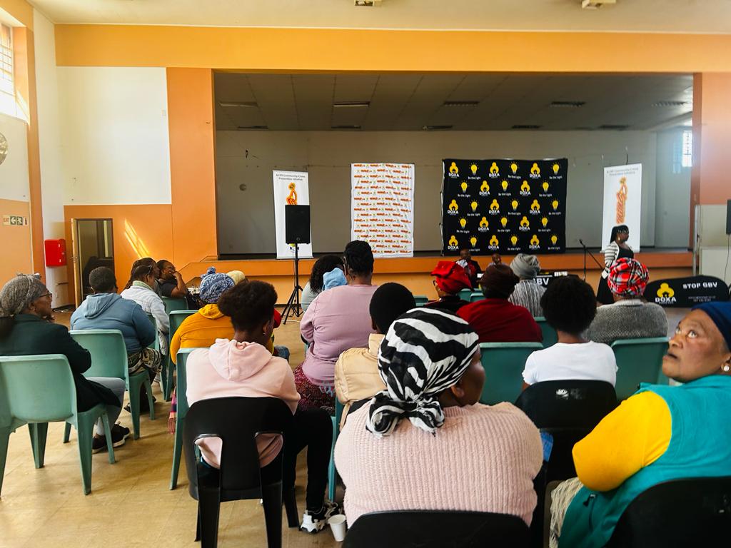 _CSVR's tweet photo. Our Advocacy team attended the Memeza alarm distribution and community dialogue in Kwazakhele Gqeberha.

#Memeza https://t.co/PqzCabBH1D