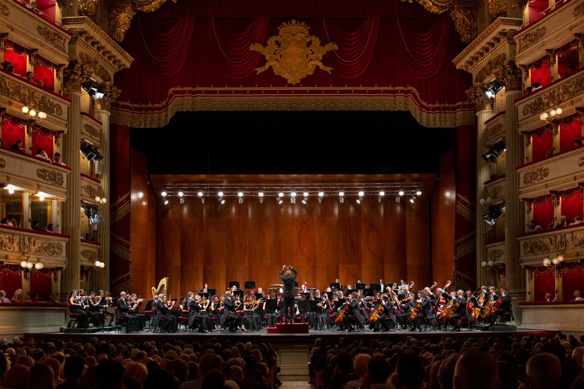 Domenica 10 settembre alle ore 20 si apre la nuova Stagione dell'Orchestra Sinfonica di Milano con il tradizionale Concerto d'Inaugurazione al @teatroallascala diretto dal M° Andrey Boreyko. In programma musiche di #Mahler e #Beethoven Dettagli su bit.ly/3PHIDEH