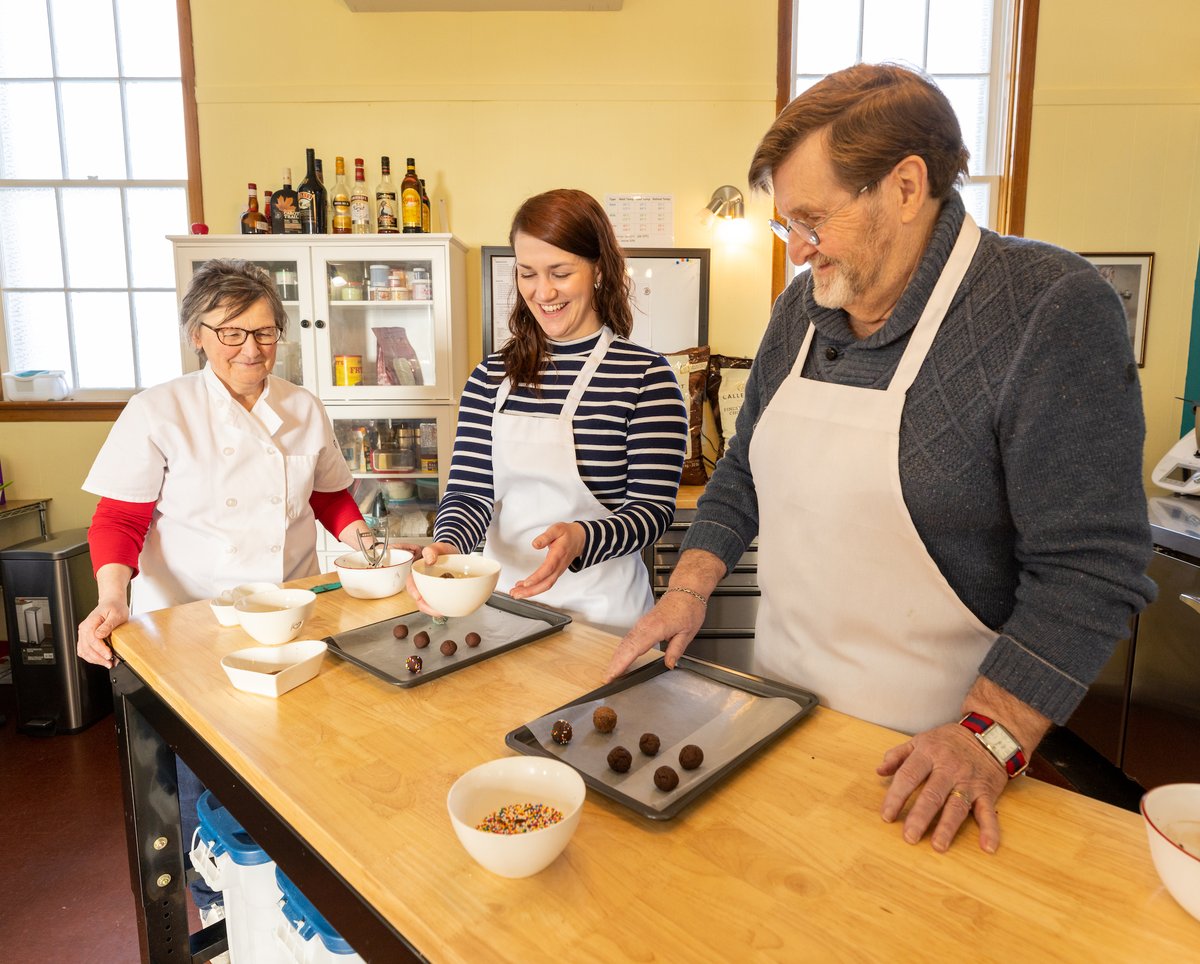 Discover Cabotto Chocolates and witness the creative process as we turn little pieces of Belgium chocolate into mouth-watering, beautifully hand-painted and moulded chocolates! #VisitCapeBreton #VisitNovaScotia #Unamaki
