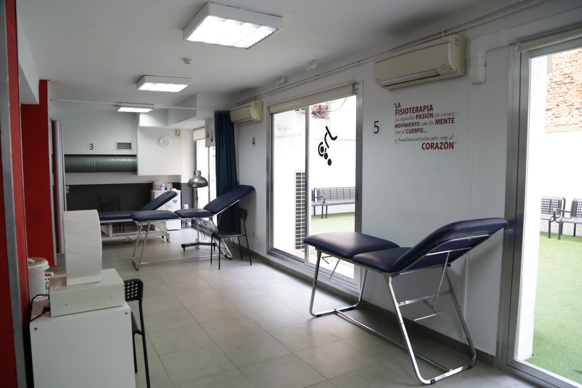 CRLMadrid's tweet photo. Día Mundial de la #Fisioterapia.  
#Rehabilitación en Clínica CRL
#fisioterapeutas https://t.co/1kQENO8zVu