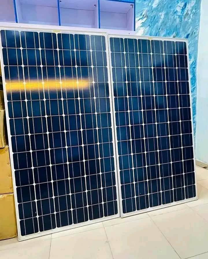 KmtSolar's tweet photo. 200w mono
250w mono
300w mono
2.5kva Eastman
Smarten all Size's available at a very good rate, serious buyer hit my DM let's talk business.

Call us now to buy all solar products and get your installation done
WhatsApp/Call +2348132229686

Visit
#kmtsolar https://t.co/zqI57f1TtI