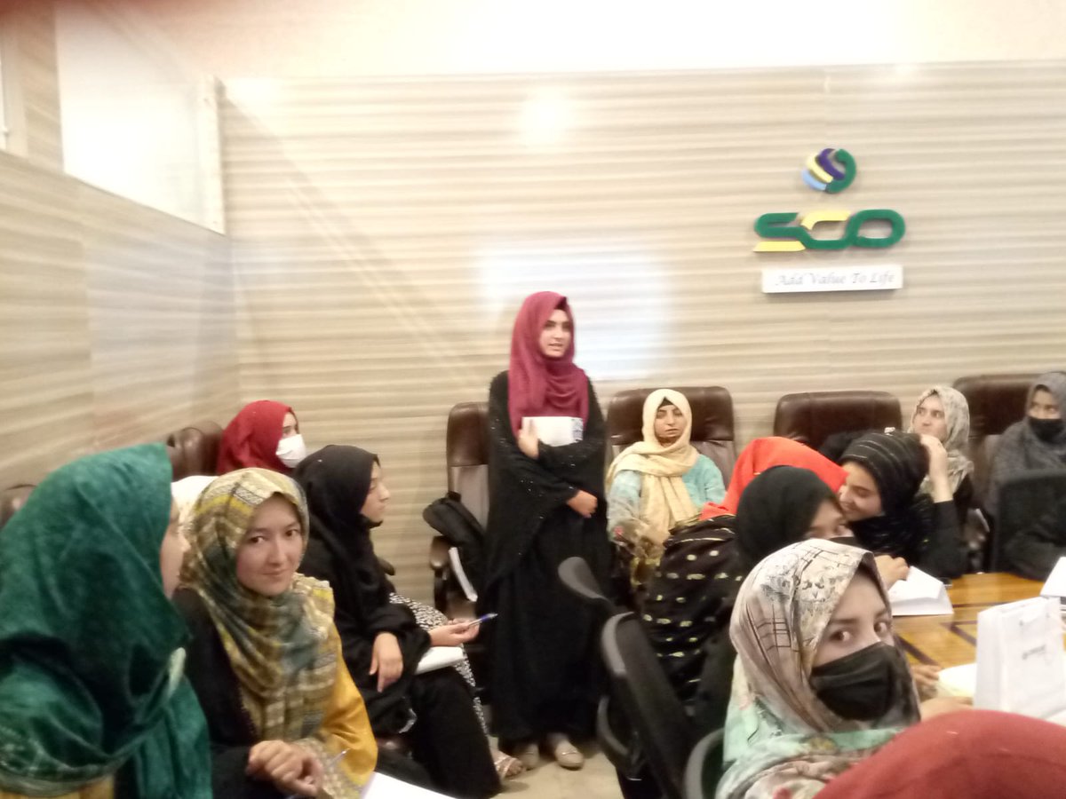 CodeGirlsKhi's tweet photo. Cohort 2 has onboarded today at CodeGirls' Skardu Chapter with program partners STP Skardu and DPAK IT.  
@shamimrajani spoke at the orientation about program vision.  
@FaizaYousuf conducted the Entrepreneurship workshop with the guest speaker @su_kaina from @EnchanteSilver https://t.co/N8GyItNN5B