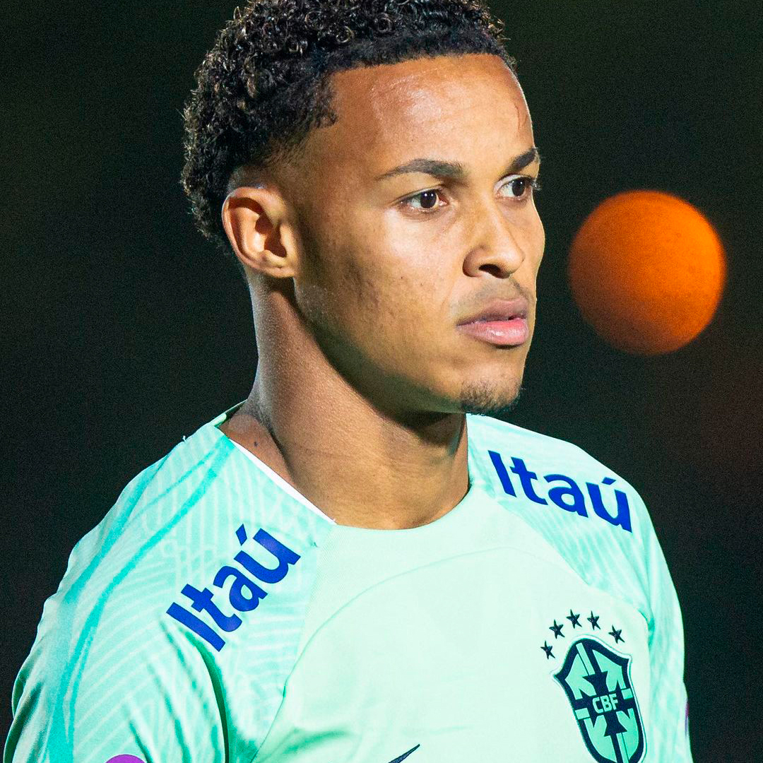 🤩 <a href="/kaikyfernandes_/">Kaiky Fernandes</a> y <a href="/Lazarovini10/">Lázaro</a>, titulares en la selección 🔝  

🇧🇷 Ambos jugadores salieron de inicio en el partido disputado por Brasil sub-23.  

¡Enhorabuena a ambos! 💪❤️🤍