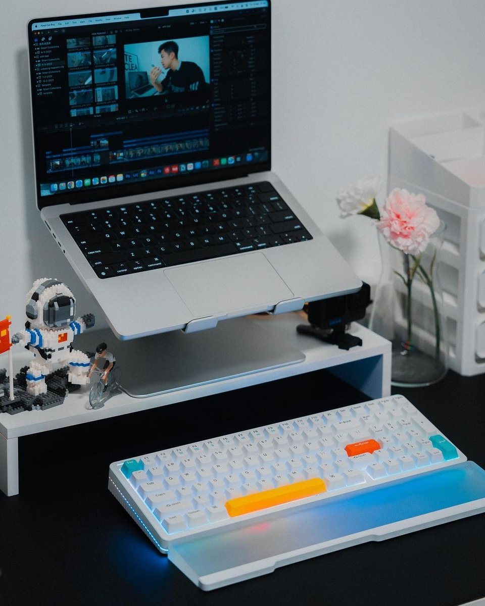 Top1Reviews's tweet photo. Daytime elegance meets nighttime allure. Experience Halo96's mesmerizing RGB backlight as it illuminates your space in the most captivating way. ✨💡
#nuphy #nuphyhalo96 #keyboar https://t.co/7zSaaWwwRB