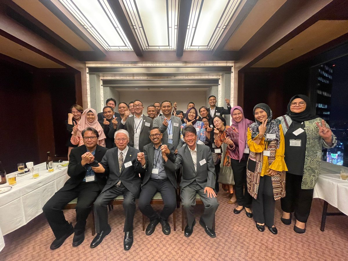 Pukanews's tweet photo. Ditjen PP Berkomitmen Meningkatkan Konsistensi Pembentukan Peraturan Perundang-undangan Indonesia Melalui Kerja Sama dengan Pemerintah Jepang
https://t.co/E8T0YEkH6J https://t.co/eBNKAYPDOT