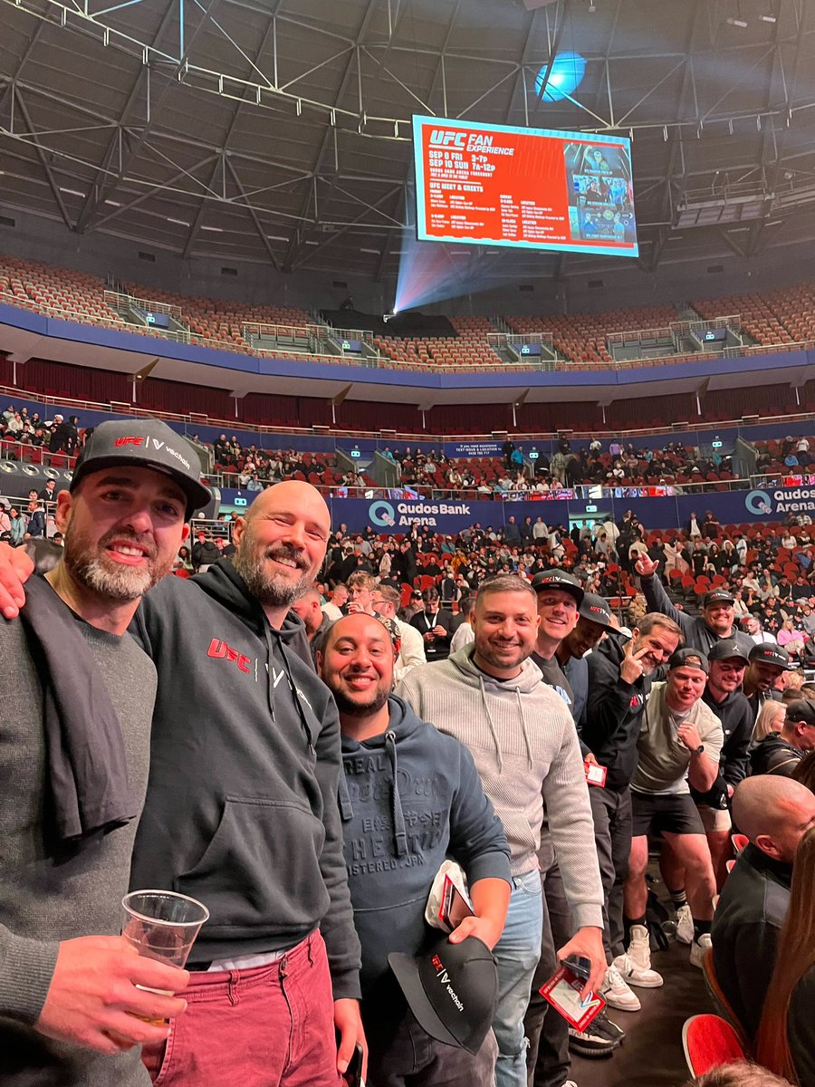vechainofficial's tweet image. Our Activation Team are enjoying the Weigh Ins with the community ahead of UFC293 - always awesome to meet the community and create connections!

A huge shout out to those of you joining from New Caledonia &amp;amp; New Zealand 🔥

Distance can’t stop a good time in VeFam. 

#vechain