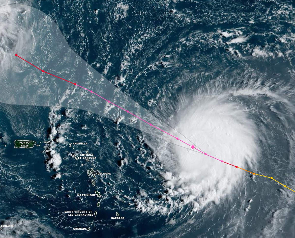 catnatnet's tweet image. L'ouragan #Lee situé à 900 km à l'Est de #StBarth &amp;amp; #Stmartin a connu une intensification explosive au cours des 24 h dernières heures passant de la Cat. 1 à 5. Il génère des vent max. sur 1 min à 270 km/h avec des rafales max. 325 km/h…

catnat.net/veille-catastr…