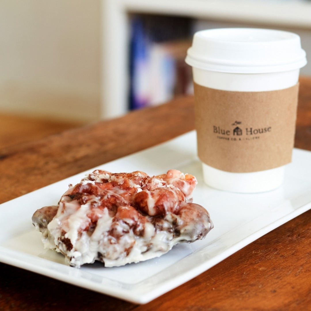 explorethebruce's tweet image. Explore Bruce County through your taste buds. 

Indulge in fresh and local ingredients at these amazing restaurants:

Comment with your favourite local restaurant in Bruce County 👇🏻

#ExploreTheBruce #LocalIngredients #FreshFood