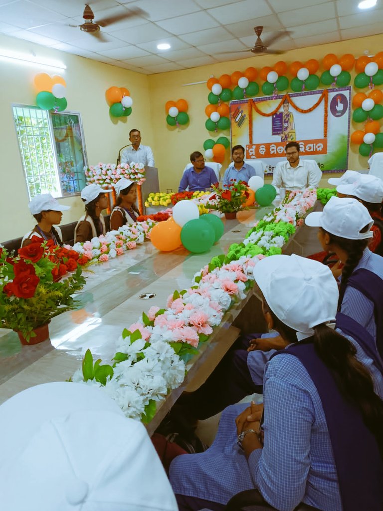 Launching of District Level “MU BI MITA” Campaign by the DEO &amp; Collector, Balangir at Conference Hall of Sub-Collector Office, Balangir, which aims at increasing voter enrollment with a special focus on prospective young voters of educational institutions.
<a href="/OdishaCeo/">Chief Electoral Officer, Odisha</a> <a href="/ECISVEEP/">Election Commission of India</a>