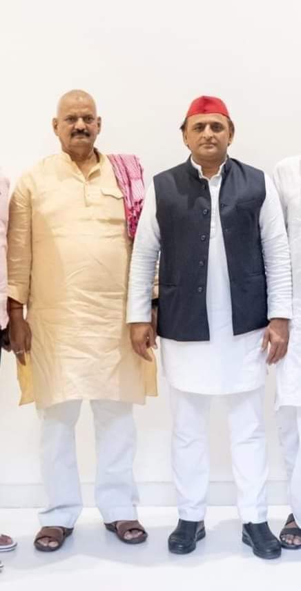 JunaidMajid12's tweet photo. घोसी विधानसभा उपचुनाव में समाजवादी पार्टी के प्रत्याशी, श्री सुधाकर सिंह की ऐतिहासिक जीत के लिए घोसी विधानसभा के मतदाताओं व जनता को तथा समाजवादी पार्टी के राष्ट्रीय अध्यक्ष, श्री अखिलेश यादव जी को बहुत-बहुत बधाई व शुभकामनाएं!!💐💐💐💐
@yadavakhilesh @NavedMajid148 @shivpalsinghya https://t.co/w5WgFvXkWU