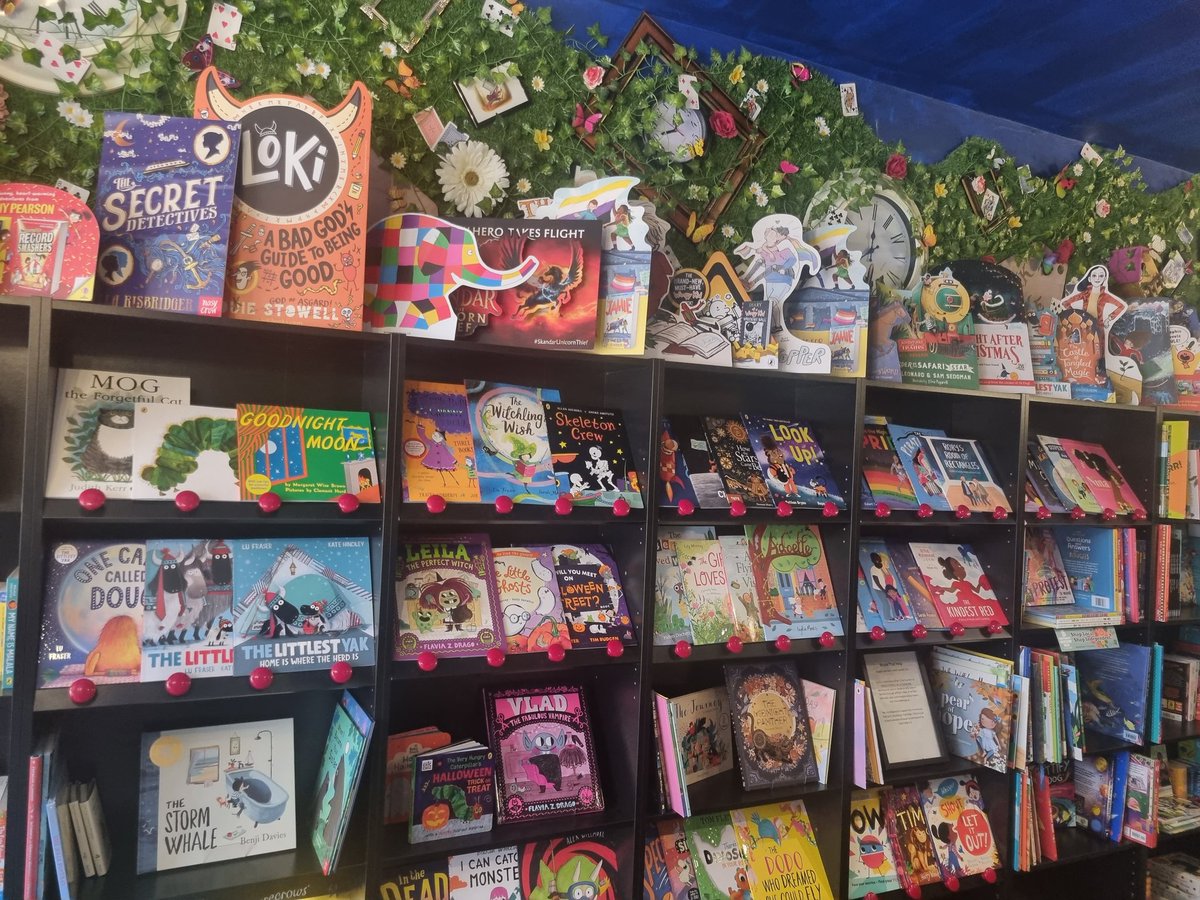We're very quiet today - we've not sold a book yet! We've refreshed the picturebook shelves though - don't they look pretty? Anyway, anyone for a book? Online orders will get a free bar of chocolate today (while stocks last, vegan and gluten free) ❤️