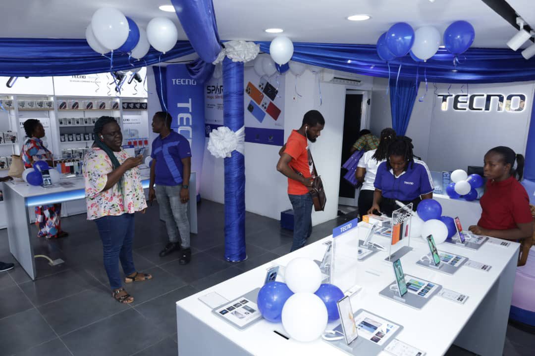 WildoutTv's tweet image. The wait is finally over! TECNO&apos;s LAPAZ store is launching on 8th September 2023. Get your hands on the latest #CAMON20 and #SPARK10 Series, and unlock happiness with amazing discounts…

#TECNOExclusiveStoreLapaz