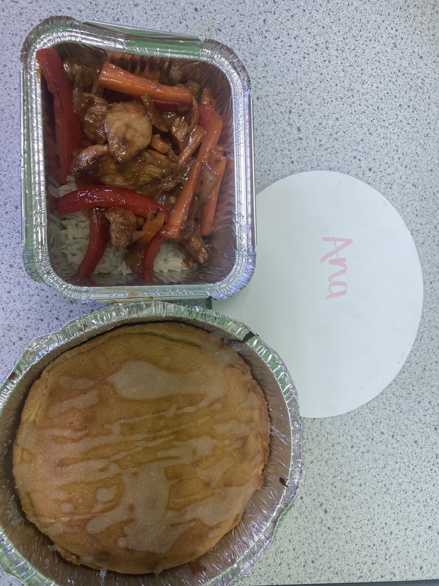 stambrosehomeec's tweet photo. Busy morning for 4F Practical Cookery who demonstrated some great organisational skills and produced chicken stir-fry and lemon cake in a scorching hot kitchen 🥵 Well done everyone 🤩⭐️ #practicalcookery #lifeskills #readtherecipe https://t.co/aKJsVXLNCo