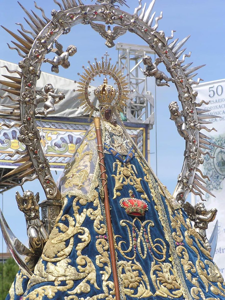 Hoy 8 de Septiembre y festividad de  la Virgen del Prado (Patrona de nuestra ciudad), queremos desearos a todos un felíz y precioso día.

Orgullosos siempre de representar y llevar el nombre de Talavera de la Reina.