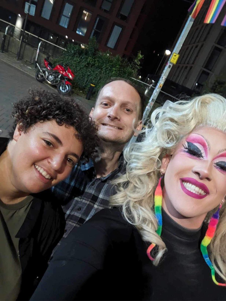 devocoates24's tweet image. Top night last night