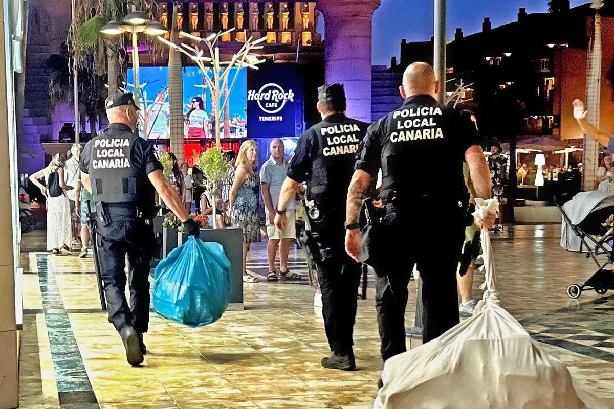 ✅ Local Police take action against illegal street vendors in Las Americas
Arona Council ordered the action against street sellers in the Golden Mile and on the seafront promenade…

#tenerife #goldenmile #tenerifeholiday #tenerifesur #lasamericas

canarianweekly.com/posts/Local-Po…
