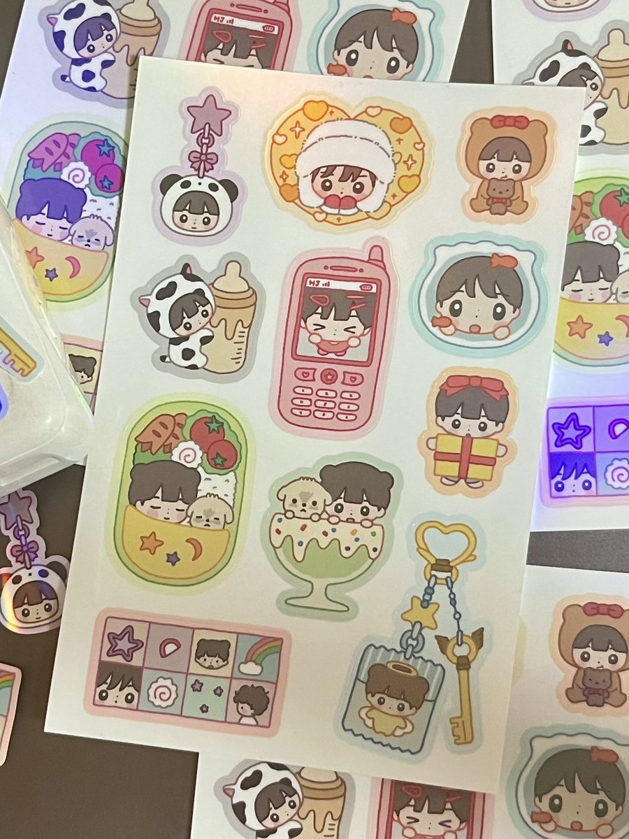 #HAPPYHYUNJAEDAY

현재의 생일을 축하하며.. 횬스티커를 🎨

RT추첨 다섯분께 횬스티커를 보내드립니다 
9월 13일에 추첨할게요!