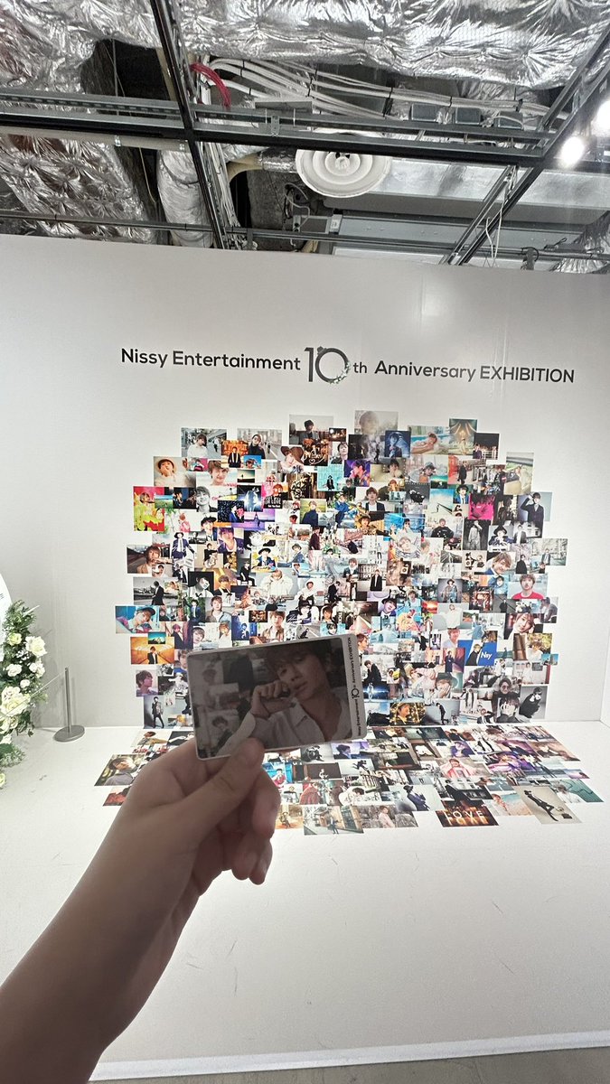 maru_nsy_aaa's tweet photo. Nissyの10周年記念の展示会も最高でした！
こんな素敵な人を好きになれてよかったなぁ🤍 https://t.co/xQYFb7xFTD