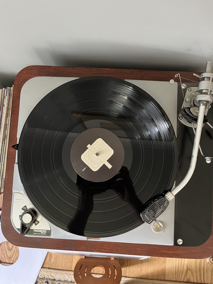 ahallandy's tweet photo. @lomoon Thorens TD124 and Lo Moon. Perfect combo! https://t.co/z1gPwL0kgk