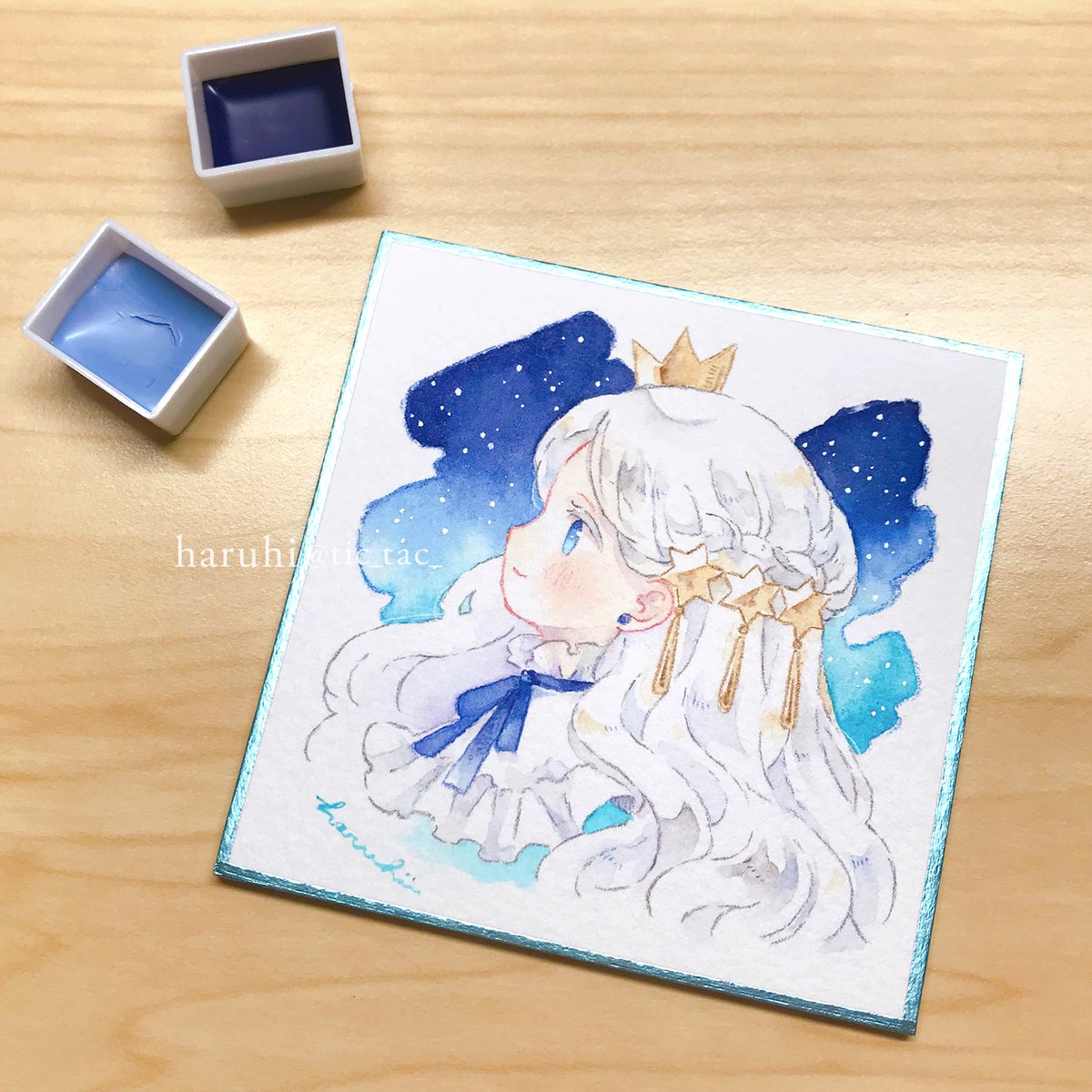 tic_tac_'s tweet photo. 素敵なお祭りに参加させていただきます⋈∗︎*ﾟ
透明水彩の繊細な色と滲み、紙の質感、透明感…  難しさもありますが大好きです！
きらきら、ふわふわ、いろんな表現ができるようになりたい。
水彩の魅力、ぜひ原画でも見てもらえたら嬉しいです。

#日常水彩祭 https://t.co/Oeu0oHbzJF